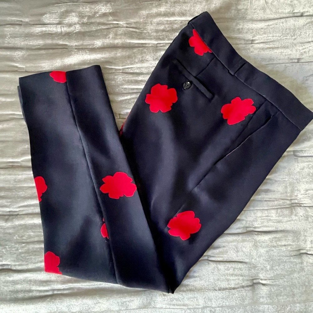 Tailored Banana Republic Avery pants - navy with red flower print - size 2